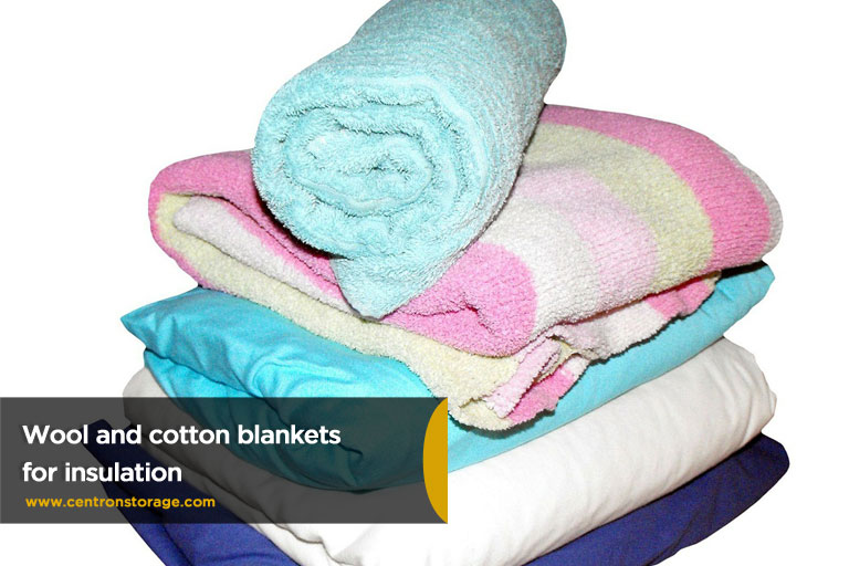 Wool-and-cotton-blankets-for-insulation